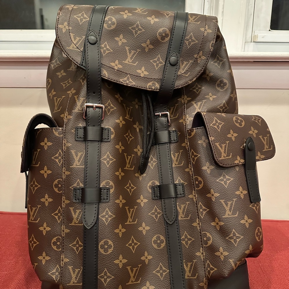 LV Christoper MM (Monogram Macassar) Bookbag
